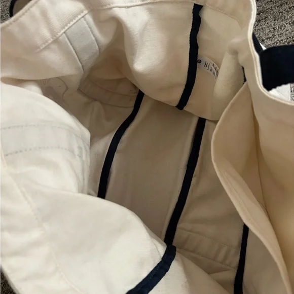 Lululemon Athletica Cream and Black Tote - Picture 3 of 5